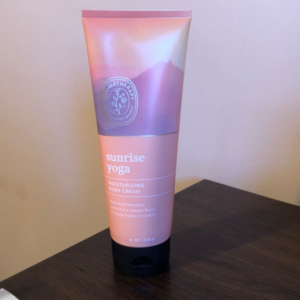 Bath and Body Works Aromatherapy Sunrise Yoga Body Cream NEW!!